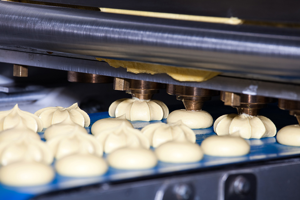 Biscuit,Depositing,Machine,,Equipment,In,Bakery,Industry